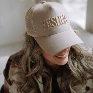 Yeshua hat